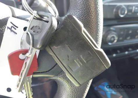 2014 Chevrolet Silverado 1500 Work Truck 2Wt z USA, uszkodzony, nr VIN 1GCVKPEH0EZ352151